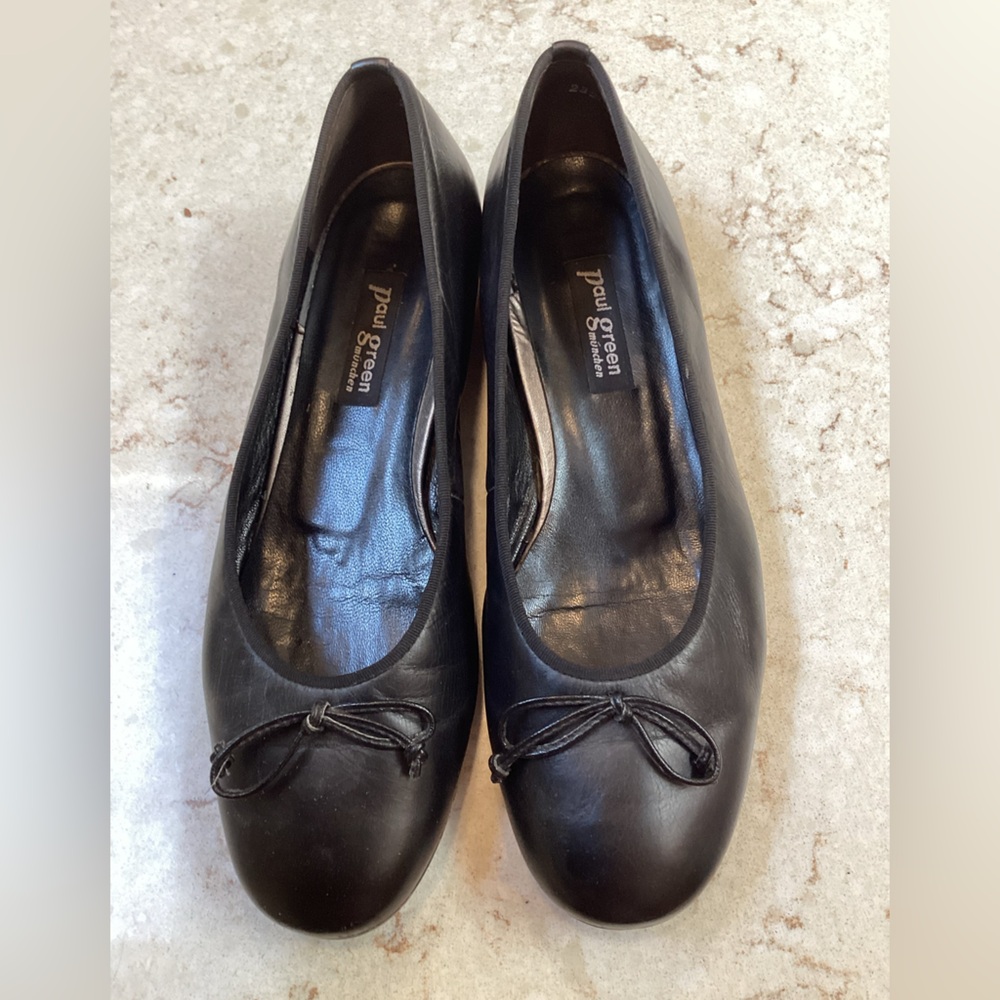 Paul Green Women's Elegant Black Flats